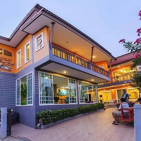 The Harbor Front เกาะล้าน Hotel Luaran gambar